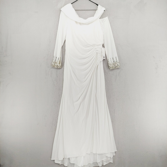New Mac Duggal 12231 White Beaded Cuff Drop Shoulder Faux Wrap Gown Dress Z79 - Picture 2 of 11